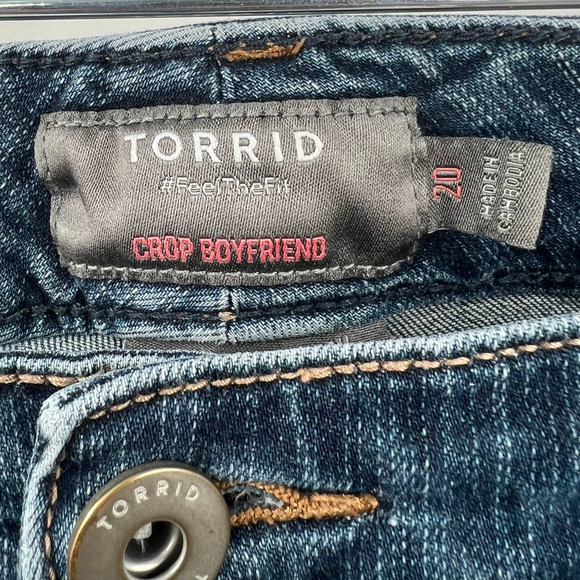 Torrid plus size crop boyfriend raw hem denim pants size 20 - Picture 2 of 5